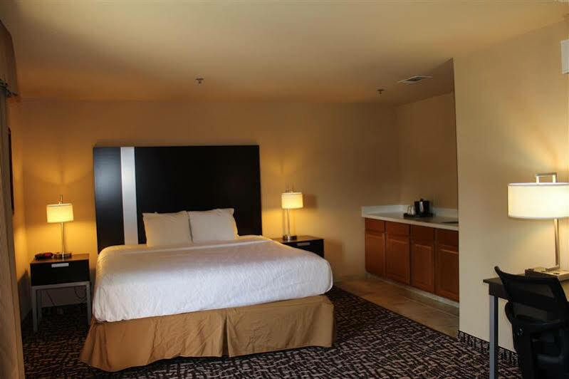 Best Western Plus The Woodlands Exteriör bild